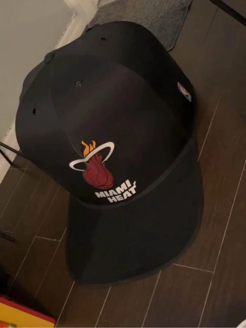 Dog Bed Miami Heat Black Cap with Team Logo